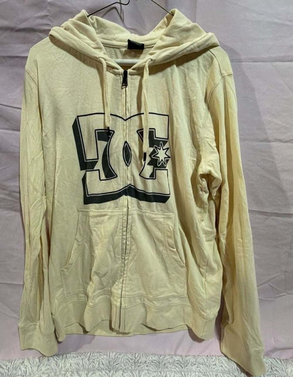 DC Shoes Full Zip Hoodie Size M Yellow Black Logo Graphic